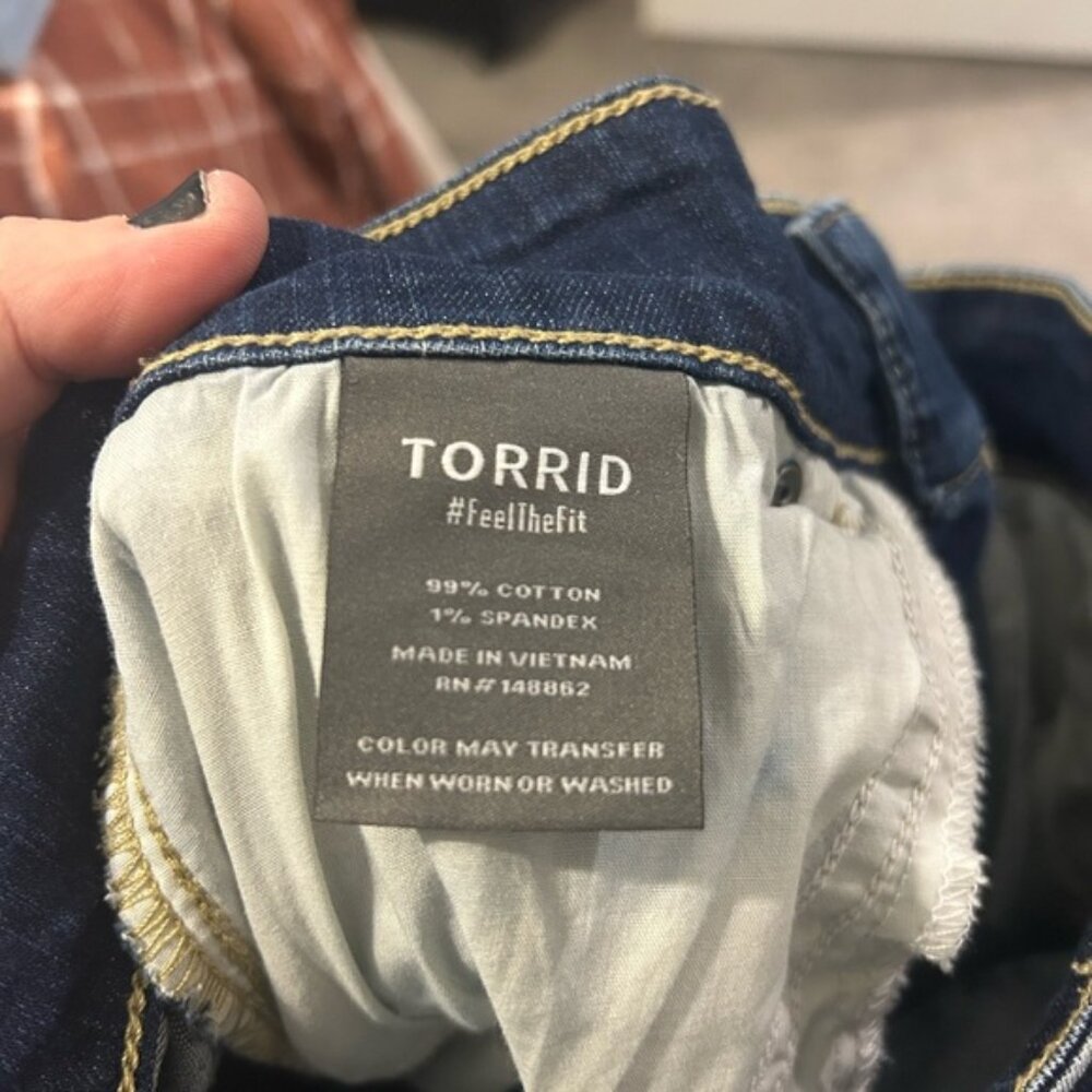 Torrid Bombshell Straight Jeans 14 R - Picture 6 of 6